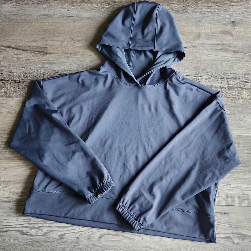 (S) Under Armour hoodie